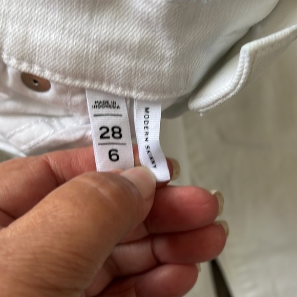 Loft white denim. Size 28 EUC. SF home - Picture 9 of 9